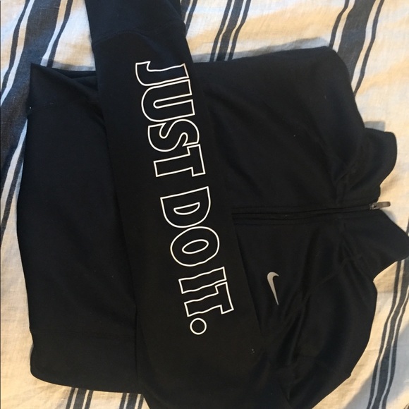 Nike Tops - Nike Dri-Fit 1/4 Zip